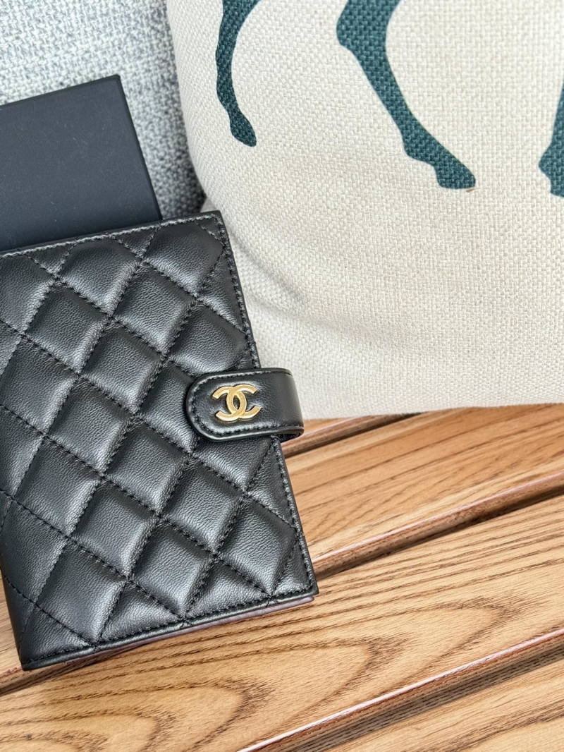 Ch**el wallet purse